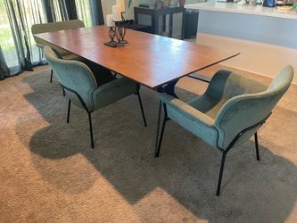 Dinning table