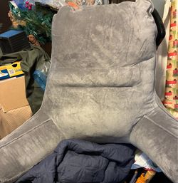 Back pillow