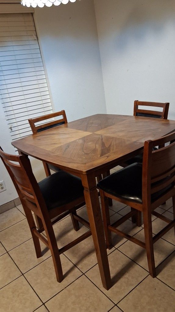 Kitchen Table With Chair