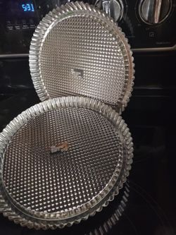 Pair Pampered Chef Pans