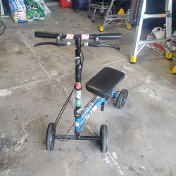 Knee scooter