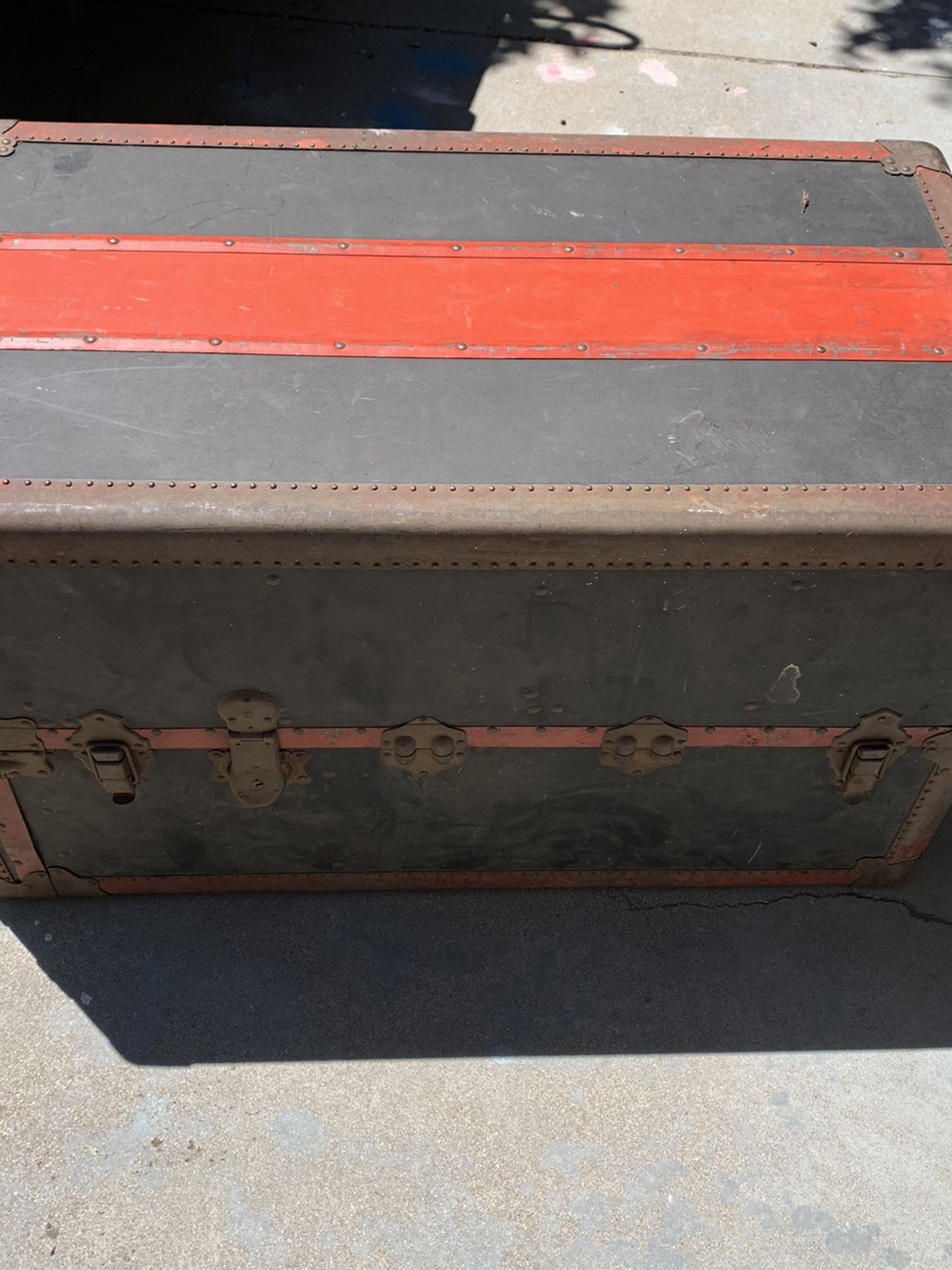 Taylor-Made Wardrobe Trunk