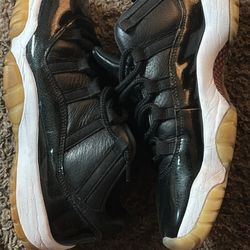 Jordan 11s 