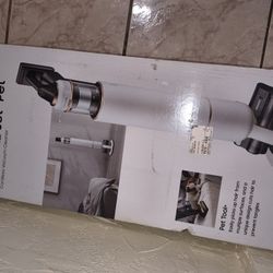 Samsung Bespoke Jet with All in One Clean Station Cordless Pet Stick Vacuum Cleaner (Convertible to Handheld)