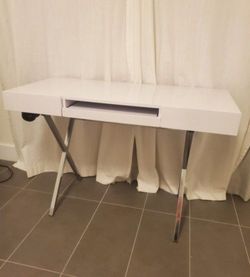 Escritorio Modern Desk