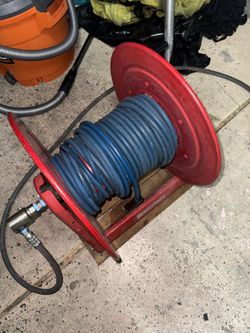 Pressure washer hose reel