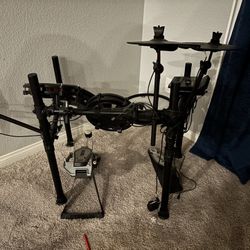 Alesis Nitro Max 8-Piece Electronic Drum Set