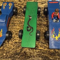 5 Pinewood Derby Cars 