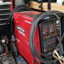 Linclon 256 Welder