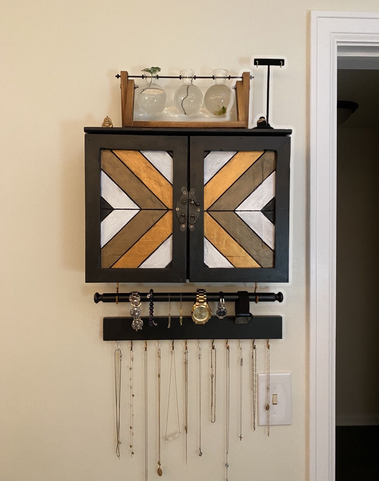 Wall-Mounted Jewelry Organizer