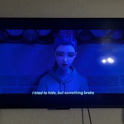 INSIGNIA 43”  Smart TV