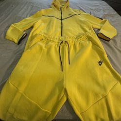 Mens Nike Tech Fleece Full-Zip Windrunner Hoodie and joggers 