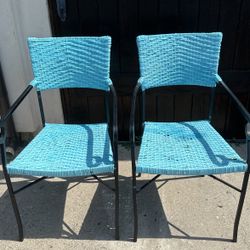 2 Super Cute WICKER/ BLACK METAL/ BLUE CHAIRS Both Chairs 12.00 For The Pair 
