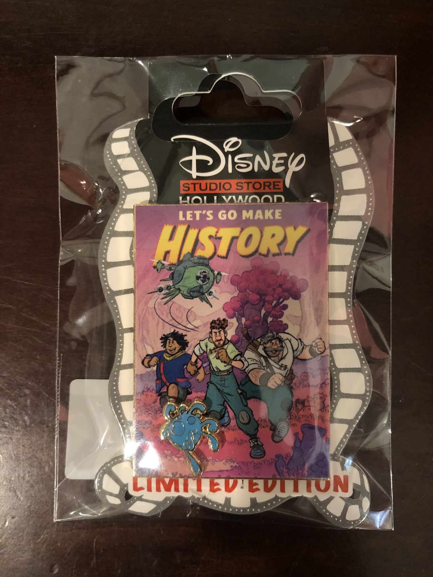 Disney DSSH Strange World Poster Pin Limited Edition 300