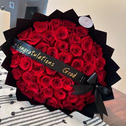 Flower Arrangements/ bouquets 