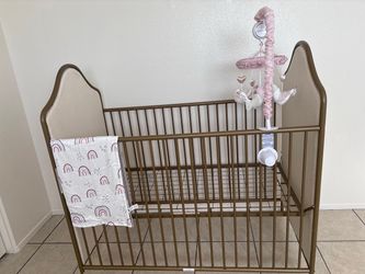 Little seed crib