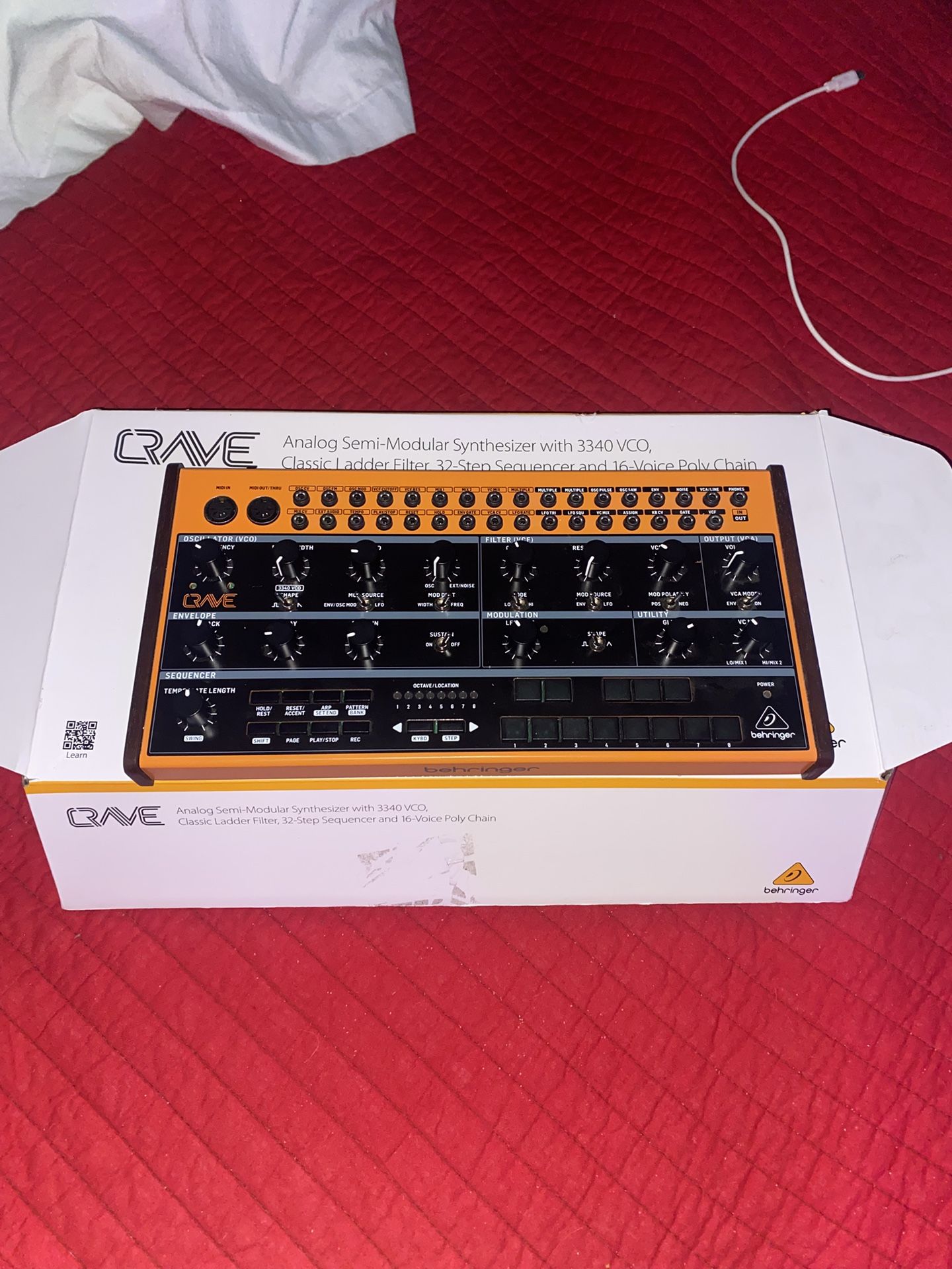 Behringer Crave Analog Synthesizer