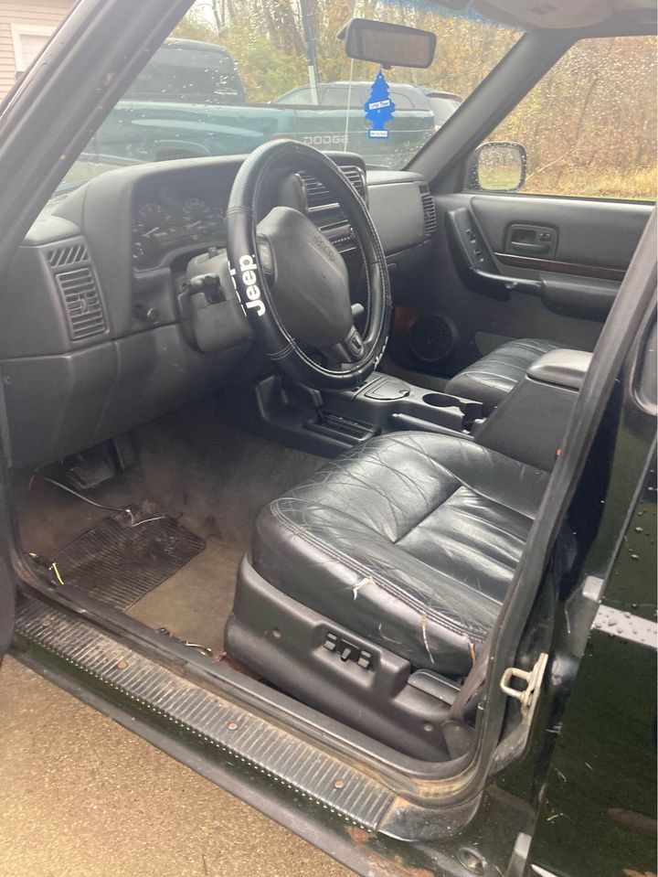 1999 Jeep Cherokee