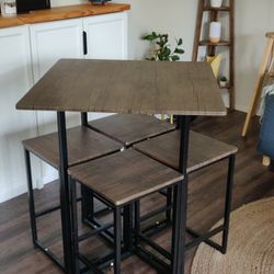 Counter Height Bar Table / Outdoor + 4 Stools