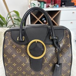Louis Vuitton lv woman speedy bag monogram with black trimming
