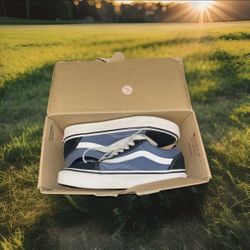 Old Skool Vans Size 4