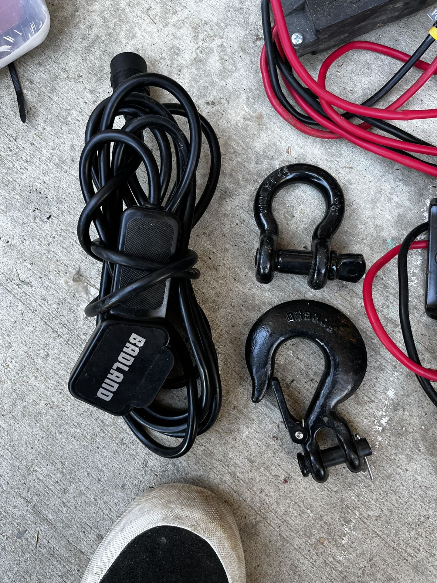 Badlands 2500 Winch for Sale in Lancaster, CA OfferUp