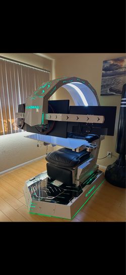 Custom Gaming Motion Simulator Rig – 3 Screen Setup