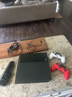Playstation 4 standard model