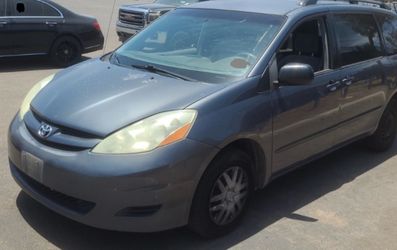 Toyota Sienna L 2006