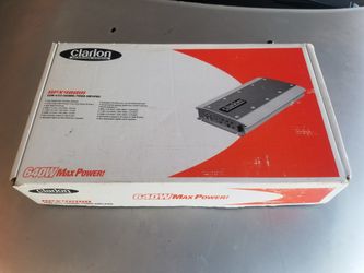 CLARION marine amp 320 watts