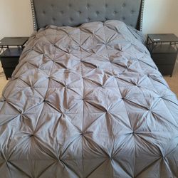 QUEEN BEDROOM SET with 2 LED NIGHTSTANDS