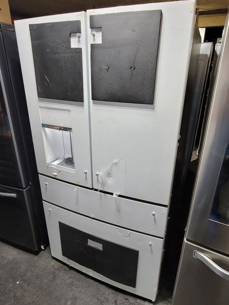 New GE 36" Wide French Door 4 Door Refrigerator Large Capacity 28cu Ft in White