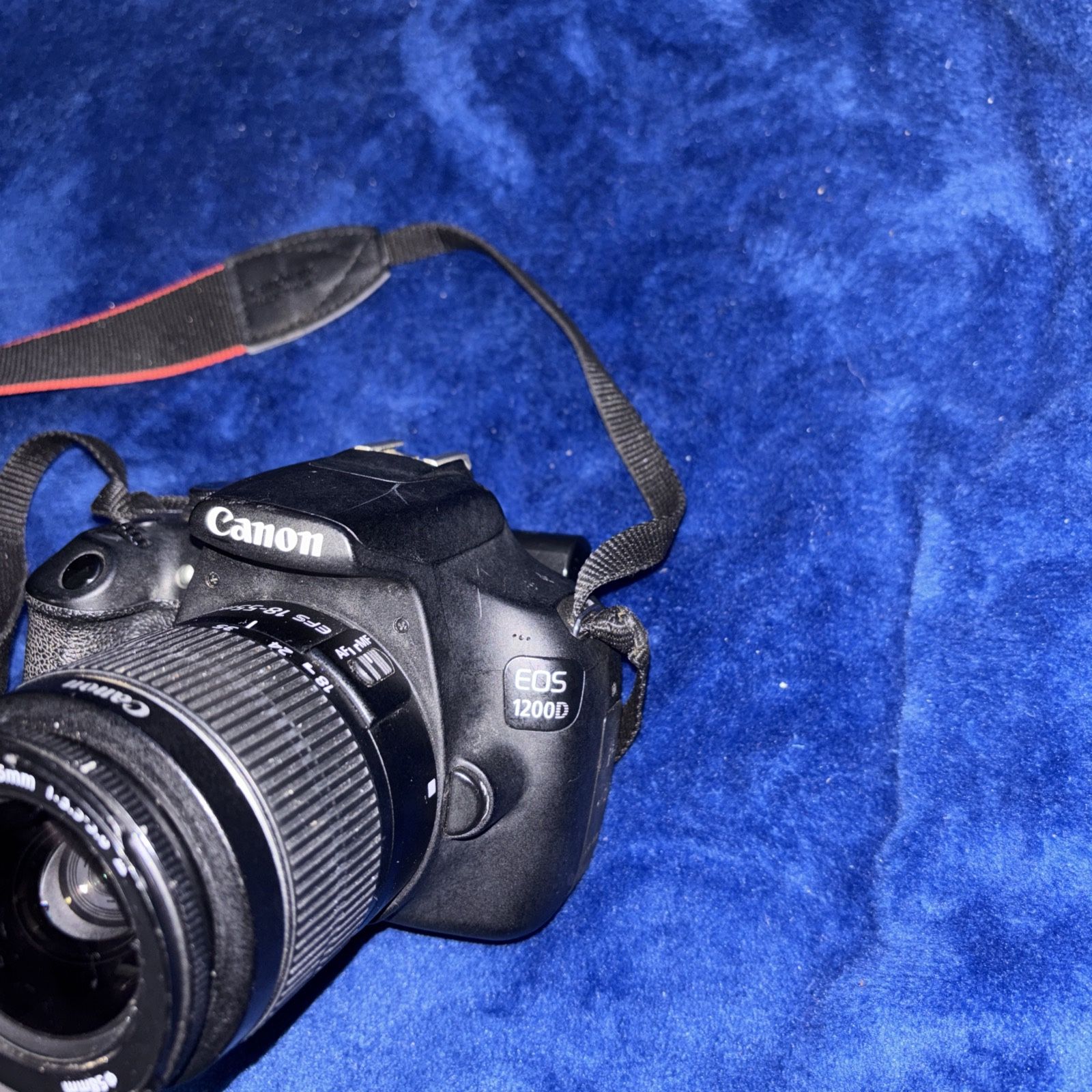 Canon EOS 1200D DSLR Camera With Batteries And Charger VGC