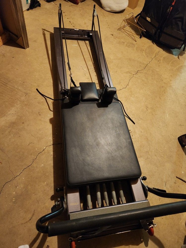Pilates Reformer