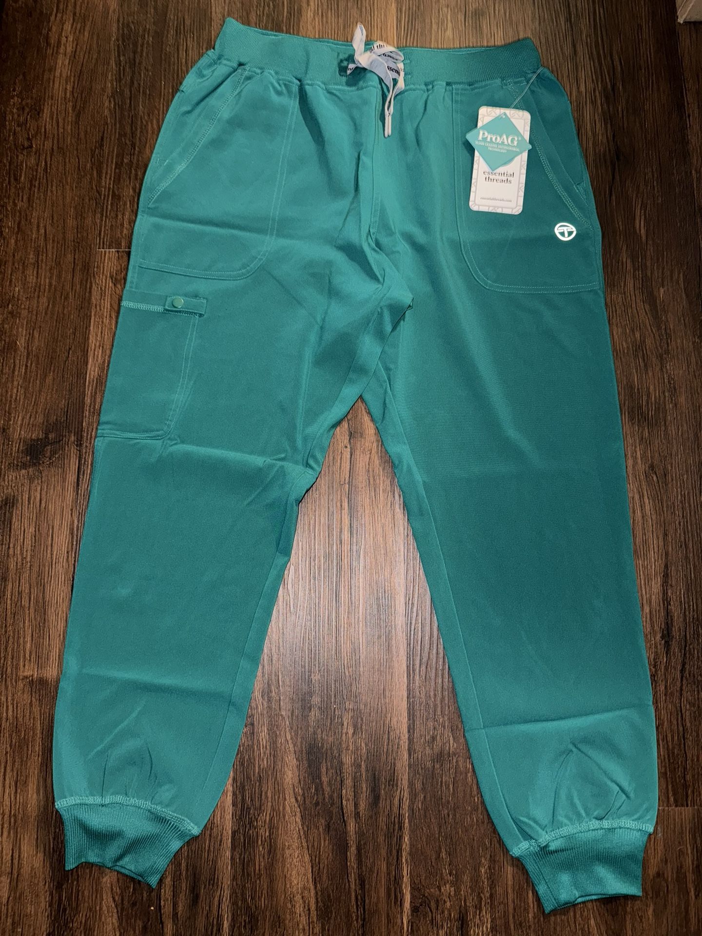 Essential Threads Women’s Scrubs Jogger Pants Size Large *NWT*
