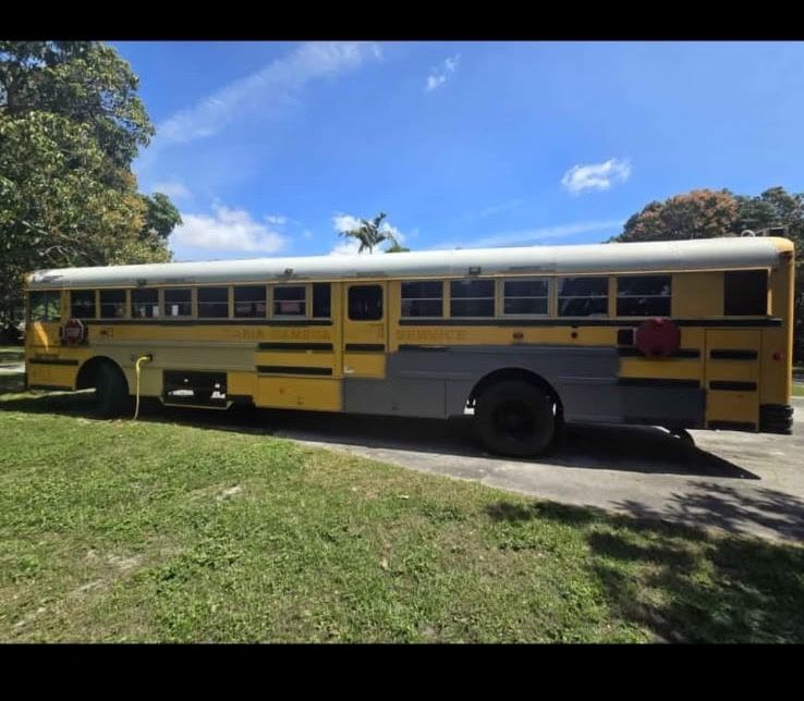 2003 navistar 40 foot pusher bus. Alison transmission.