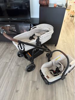 Maxi-Cosi Tayla Max Travel System. Stroller, bassinet, car seat, car seat base