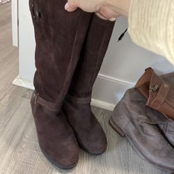 3 Tall Woman’s Boots (1 Ugg)