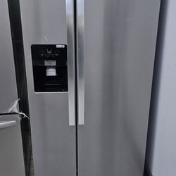 New Refrigerator Refrigerador  nuevo 
 Warranty Garantia Por Escrito 20 años 
Garantizando cada producto que vendemos 