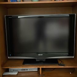 42” SHARP TV