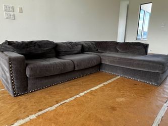 Sofia Vergera Rooms2Go 3 piece sofa sectional set black gray ottoman