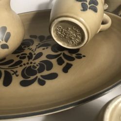 Vintage Pfaltzgraff Folk Art Dishes
