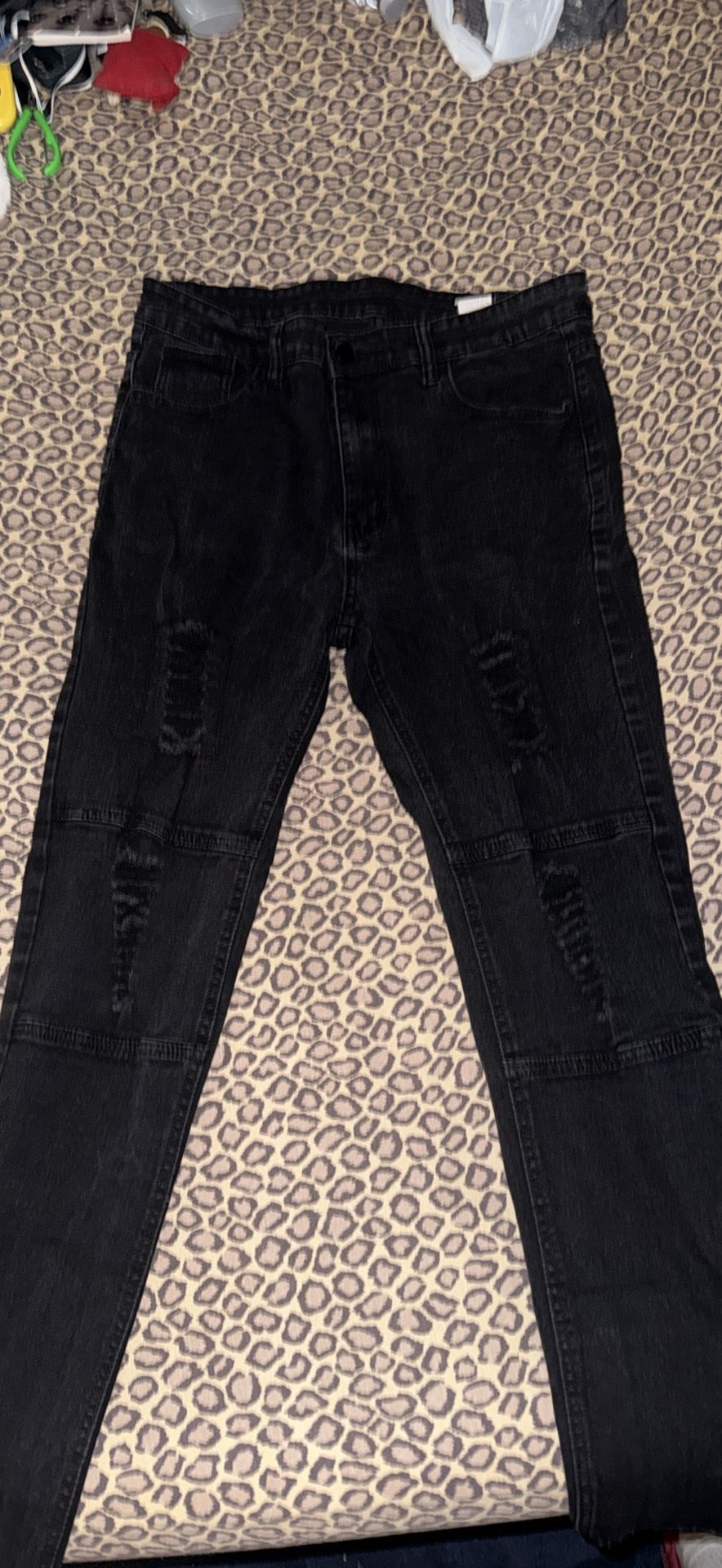 black skinny jeans