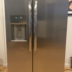 Frigidaire Gallery Stainless Steel Refrigerator