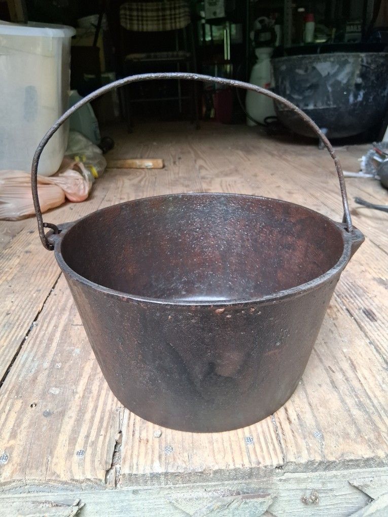 Antique Cast Iron Pot