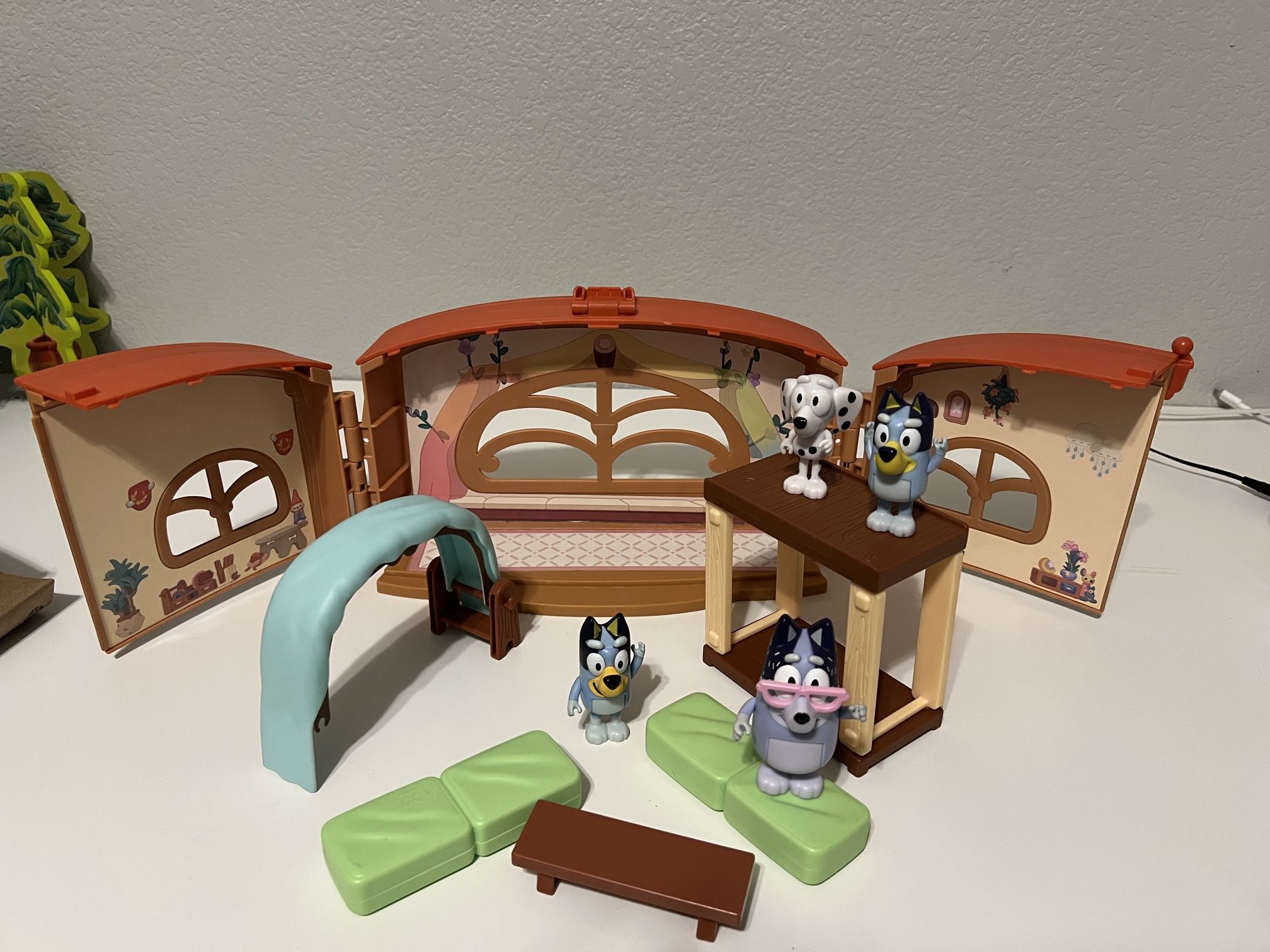 Bluey, School Friends Calypso's School