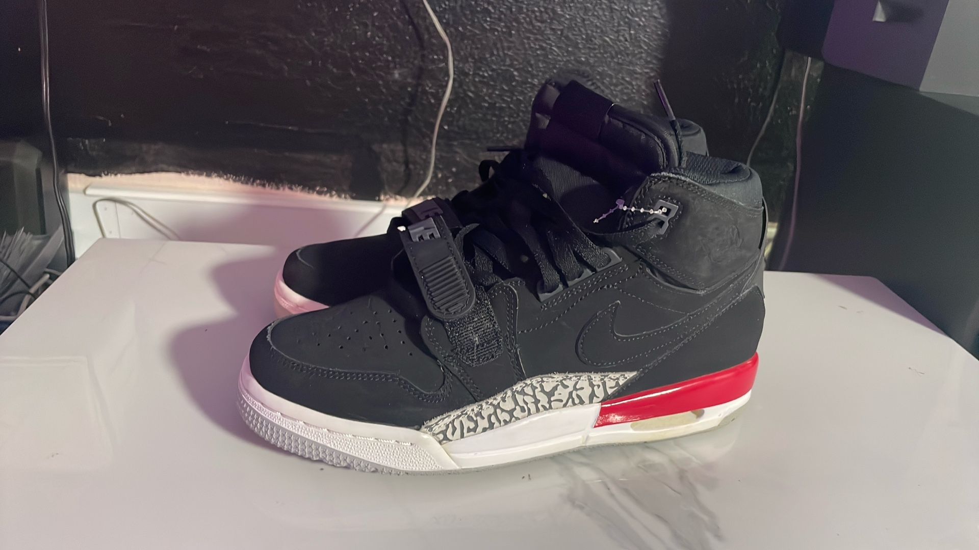 Air Jordan Legacy 312 Black Cement Red White