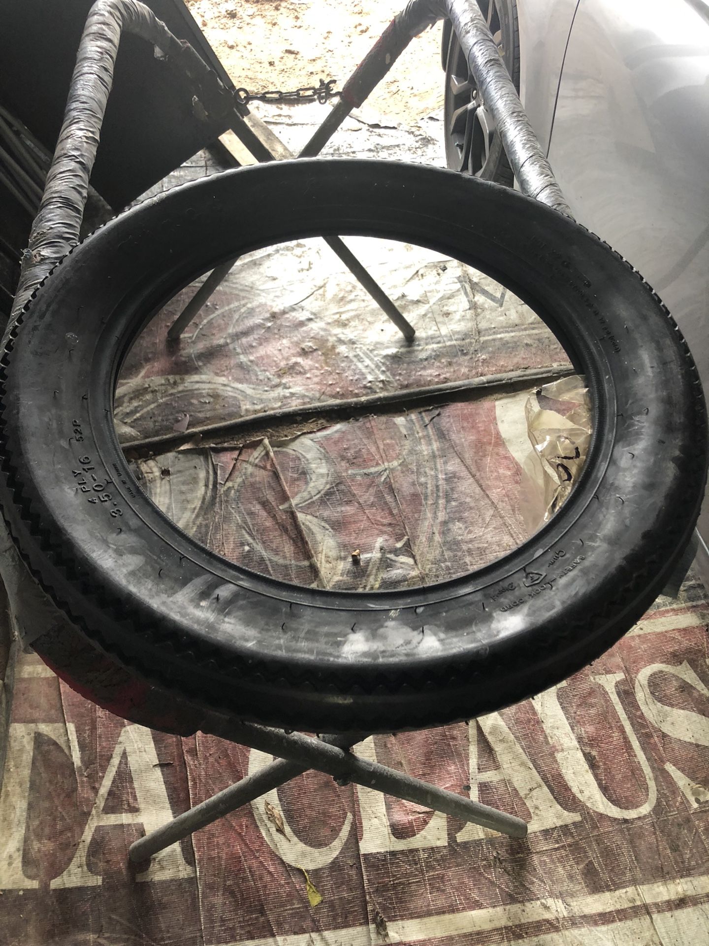 Motorcycle tire Firestone / Deluxe Champion