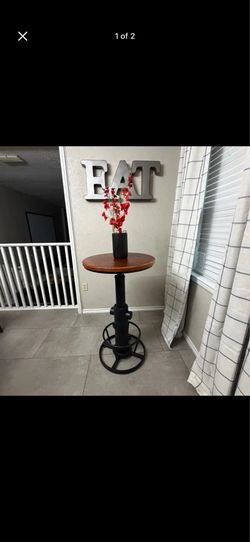 Tall Pub Table