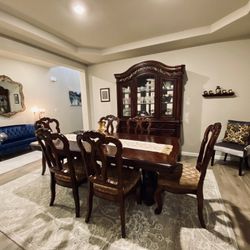 Dining Table With 6 Chairs And Matching Hutch 